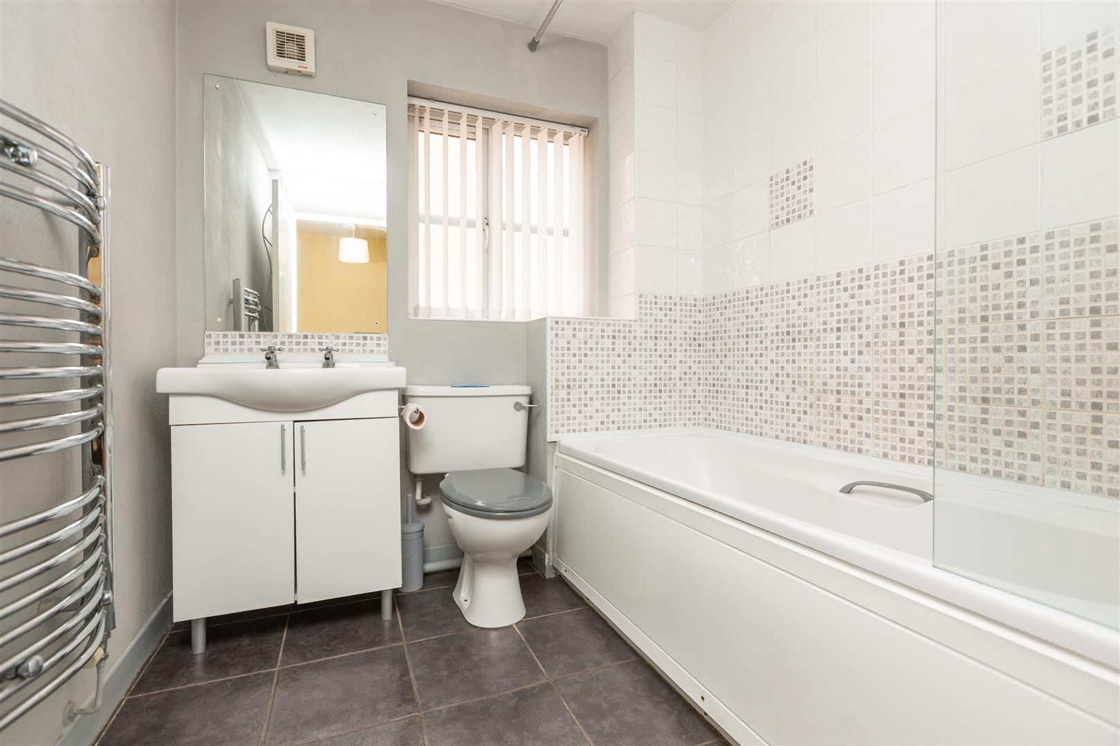 Clos Ger Y Maes, Tircoed Forest Village, Penllergaer, Swansea, SA4 9JG